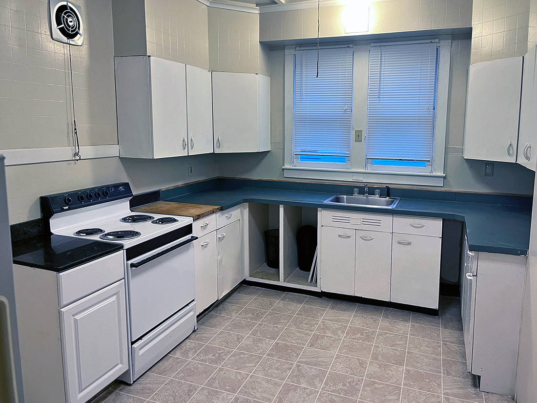 16 Grove St. A Kitchen